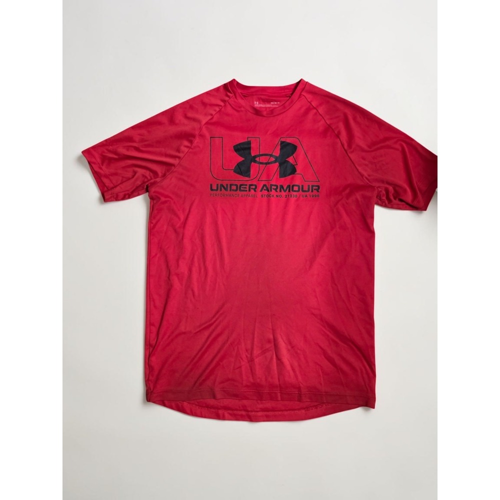 Under Armour Mens Red Graphic Performance T-Shirt Loose Fit Medium 21230 UA 1996